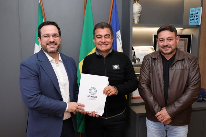 Em reunião com prefeito, Unifron anuncia Faculdade de Medicina para Dourados